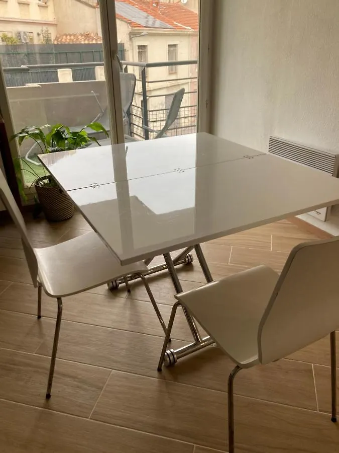 Apparement Chaleureux Avec Balcon Apartamento Marsella
